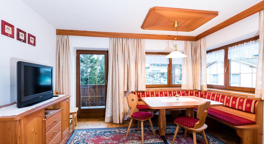 Apartments Elise Сельва-ди-Валь-Гардена Экстерьер фото